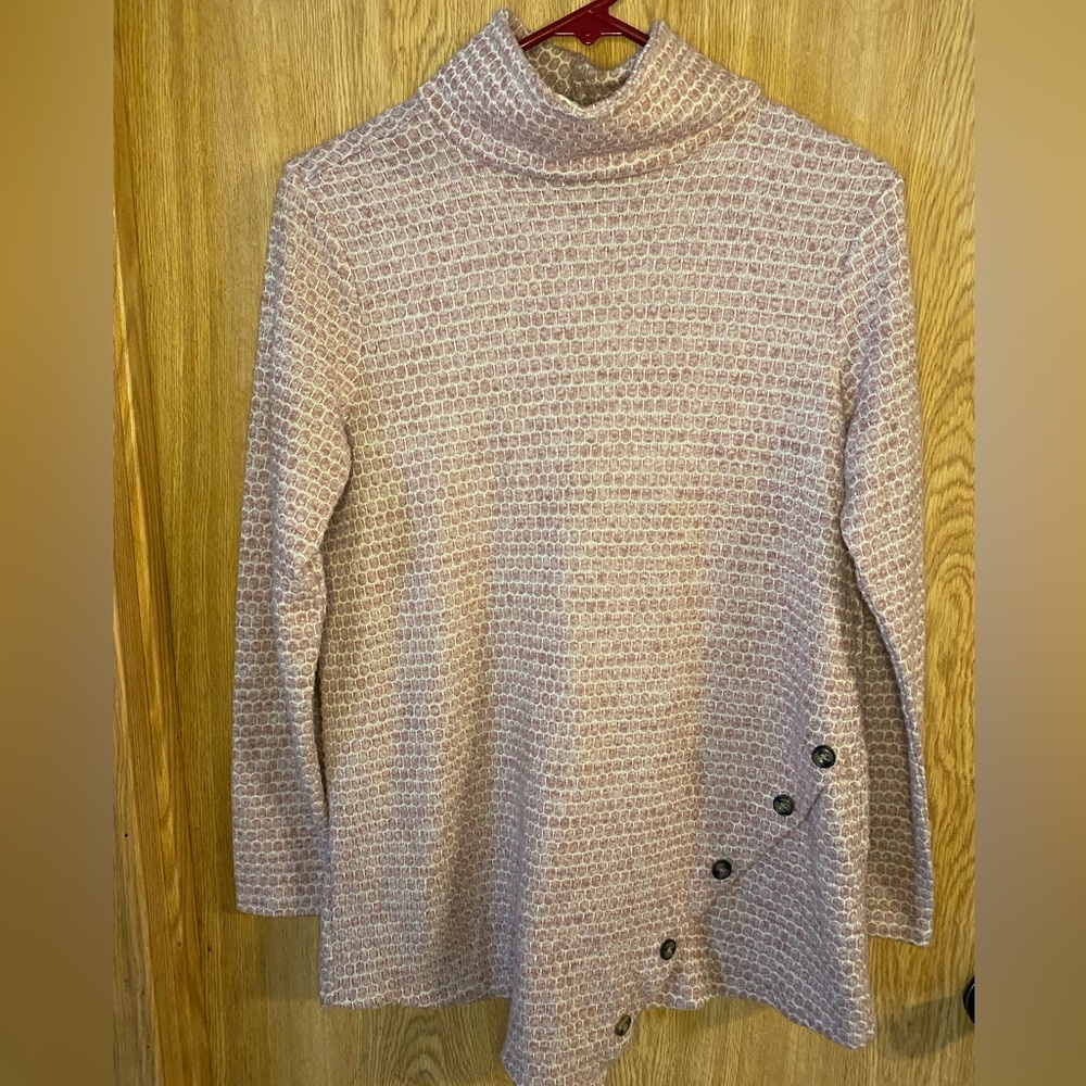 Women’s sweater